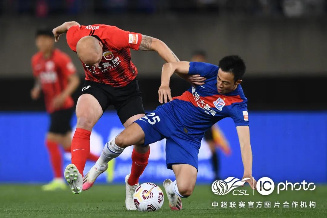 الكاف يعلن زيادة جوائز كأس الأمم الأفريقية 2023 بنسبة 40%